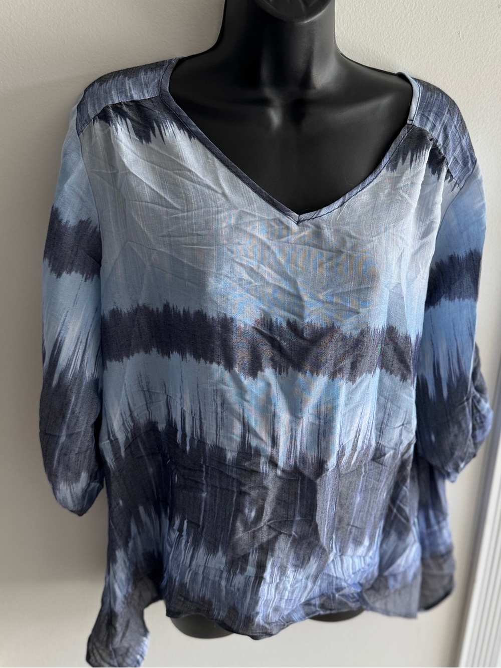 Zac & Rachel Blue and Navy Tie-Dye V-Neck Blouse